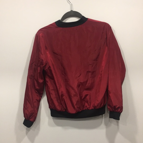 Red jacket - Picture 3 of 5